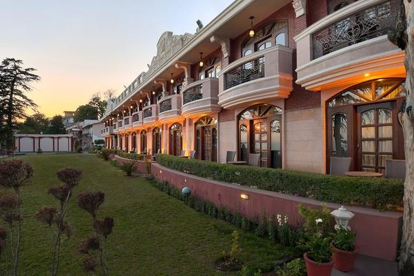 The Golden Palms Hotel & Spa Mussoorie