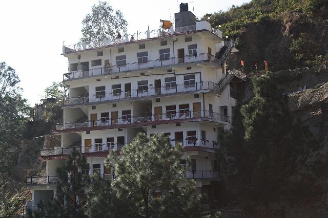 Motel Dev Devprayag