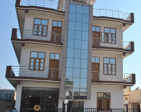 Hotel Gomti Residency Dehradun