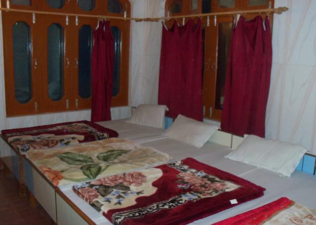 Rawat Tourist Lodge Guptkashi