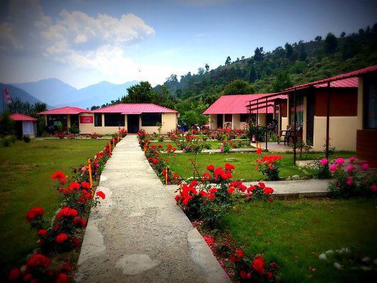 Buransh Heli Resort Guptkashi