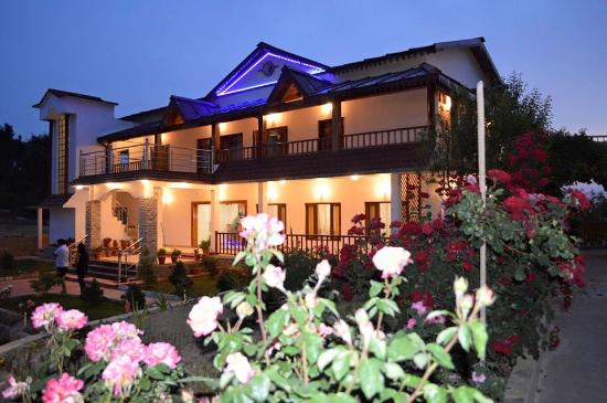 Shri Shail Inn Mukteshwar